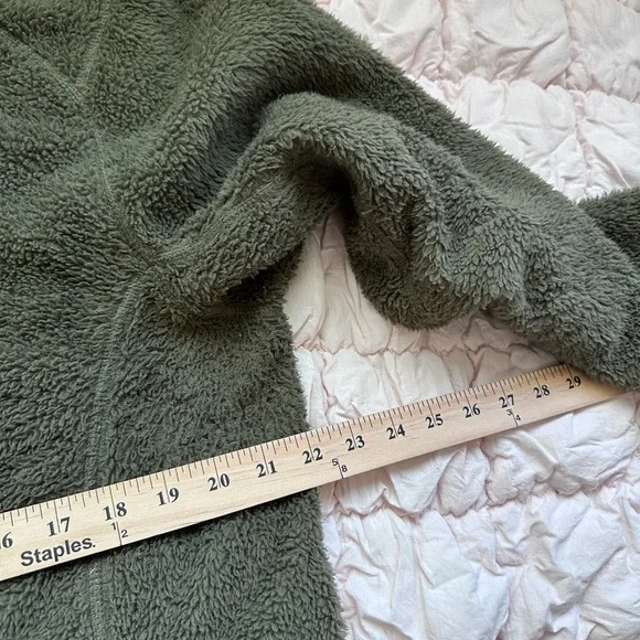The North Face Olive Green Teddy Fleece Jacket Men’s L - Picture 4 of 6